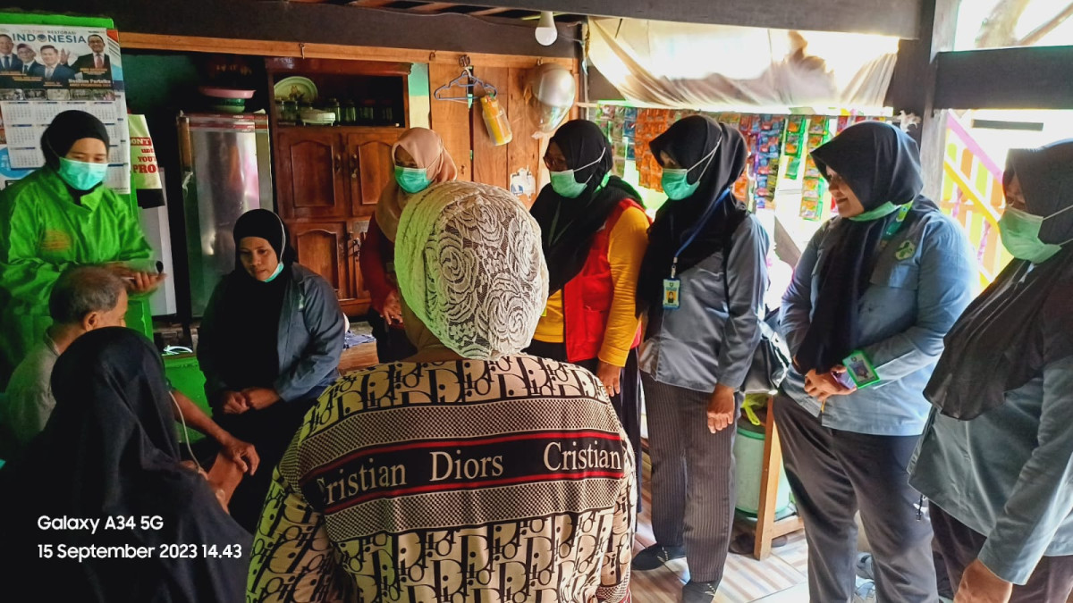 Kunjungan ke Rumah Warga yang Rentan Masalah Kesehatan