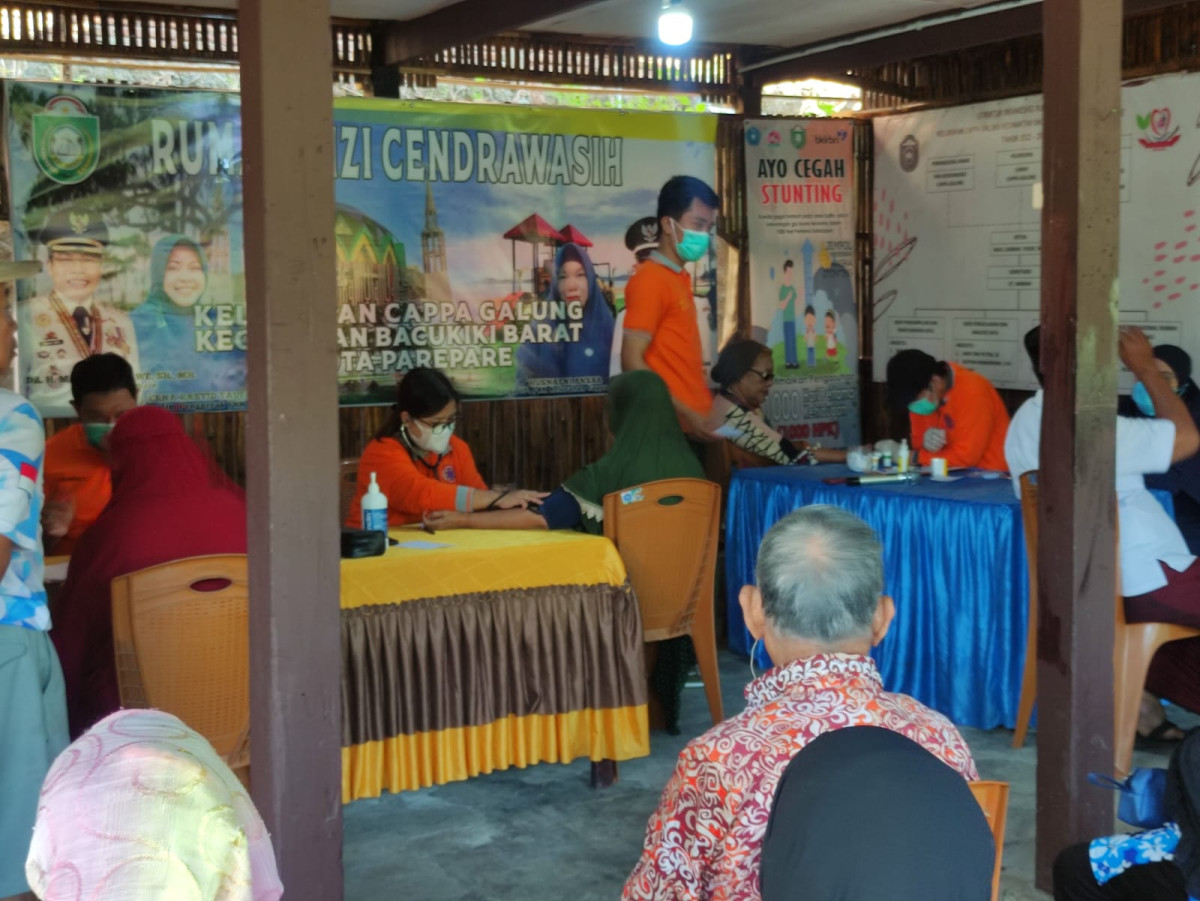 Mengikuti Kegiatan Call Centre 112 (Jum'at Peduli)