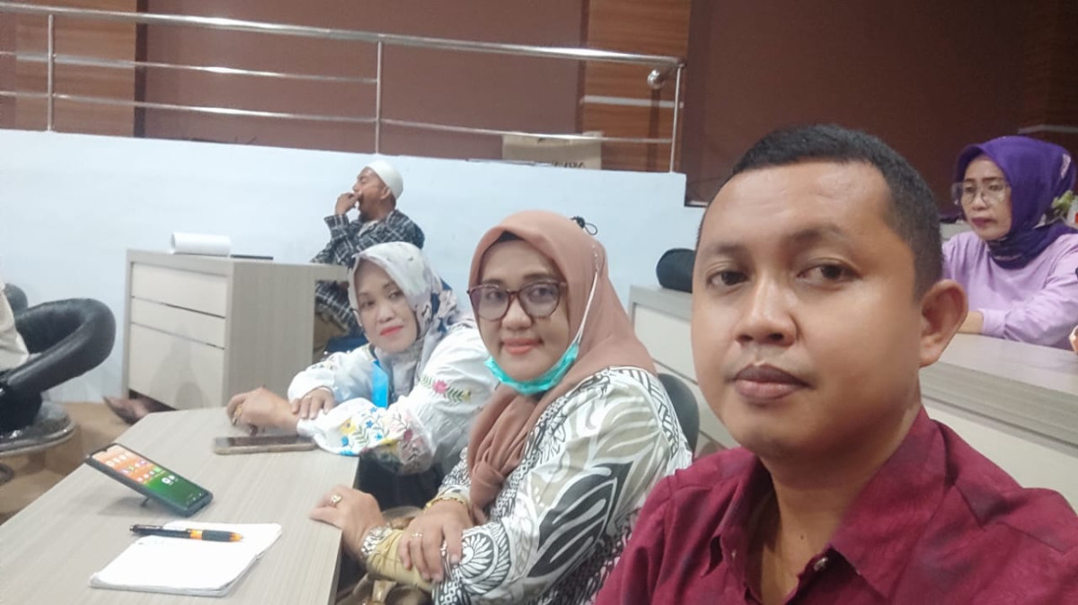 Mengikuti Rencana Tindak Lanjut Penanganan Stunting oleh Wakil Walikota parepare, Kabdi Pengendalian Penduduk BKKBN, OPD KB, Kader TPK Stunting dan Pengurus Kamp. KB se-kota Parepare