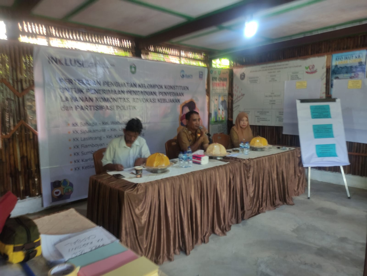 Mengikuti Workshop Penguatan Kelembagaan