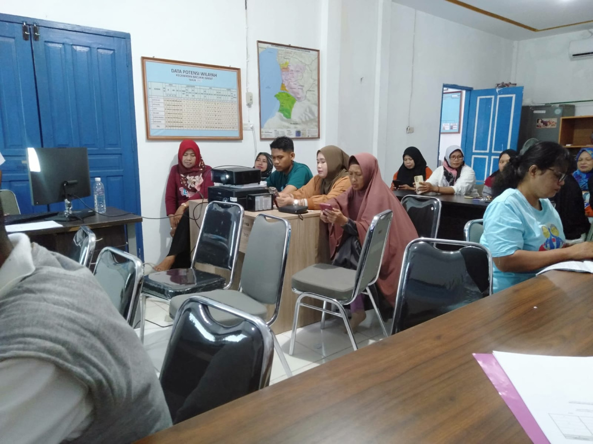 Mengikuti Kegiatan Penguatan Kelembagaan Rumah Dataku se-kecamatan Bacukiki Barat yang dilaksanakan oleh UPTD PKB Bacukiki Barat yang dihadiri oleh Pengurus Rumah Dataku dan Kamp. KB se-Kecamatan Bacukiki Barat