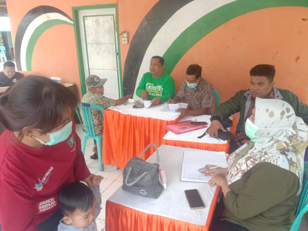 Mengikuti Kegiatan Bina Keluarga Lansia (BKL)