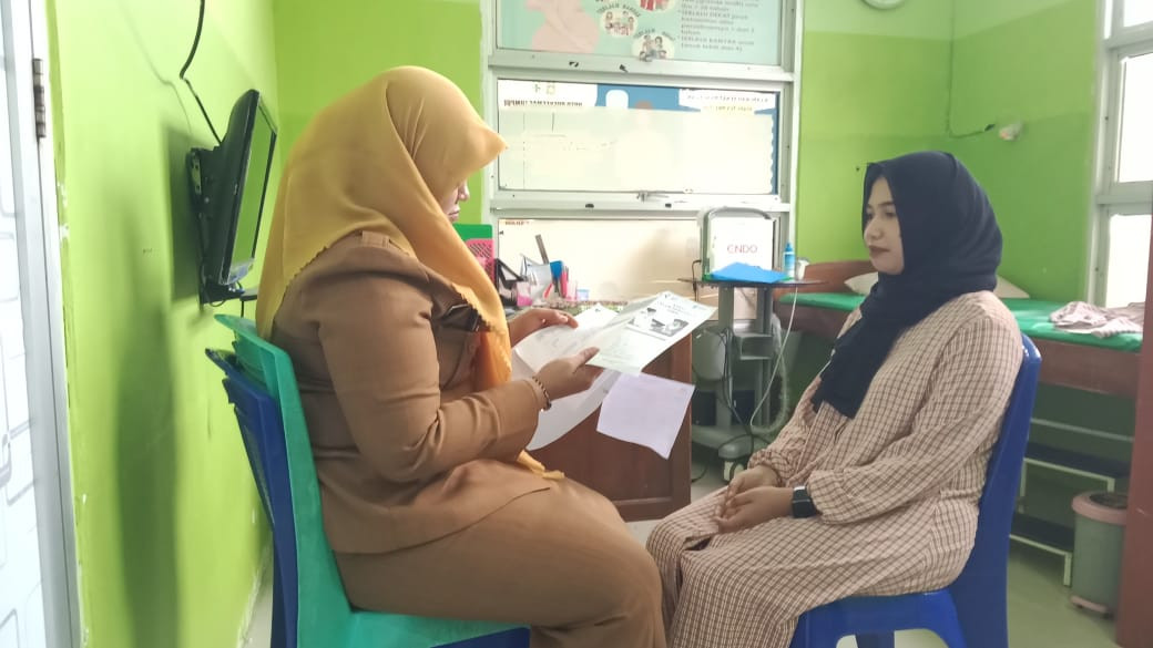 Melakukan Screening Kesehatan bagi Calon Pengantin