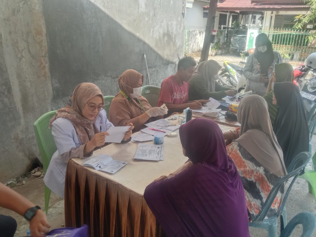 Melaksanakan Kegiatan Lansia Sehat melalui Program Lansia Berdaya (SIDAYA)