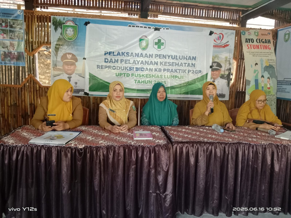 Melaksanakan Penyuluhan Terkait Kesehatan Reproduksi