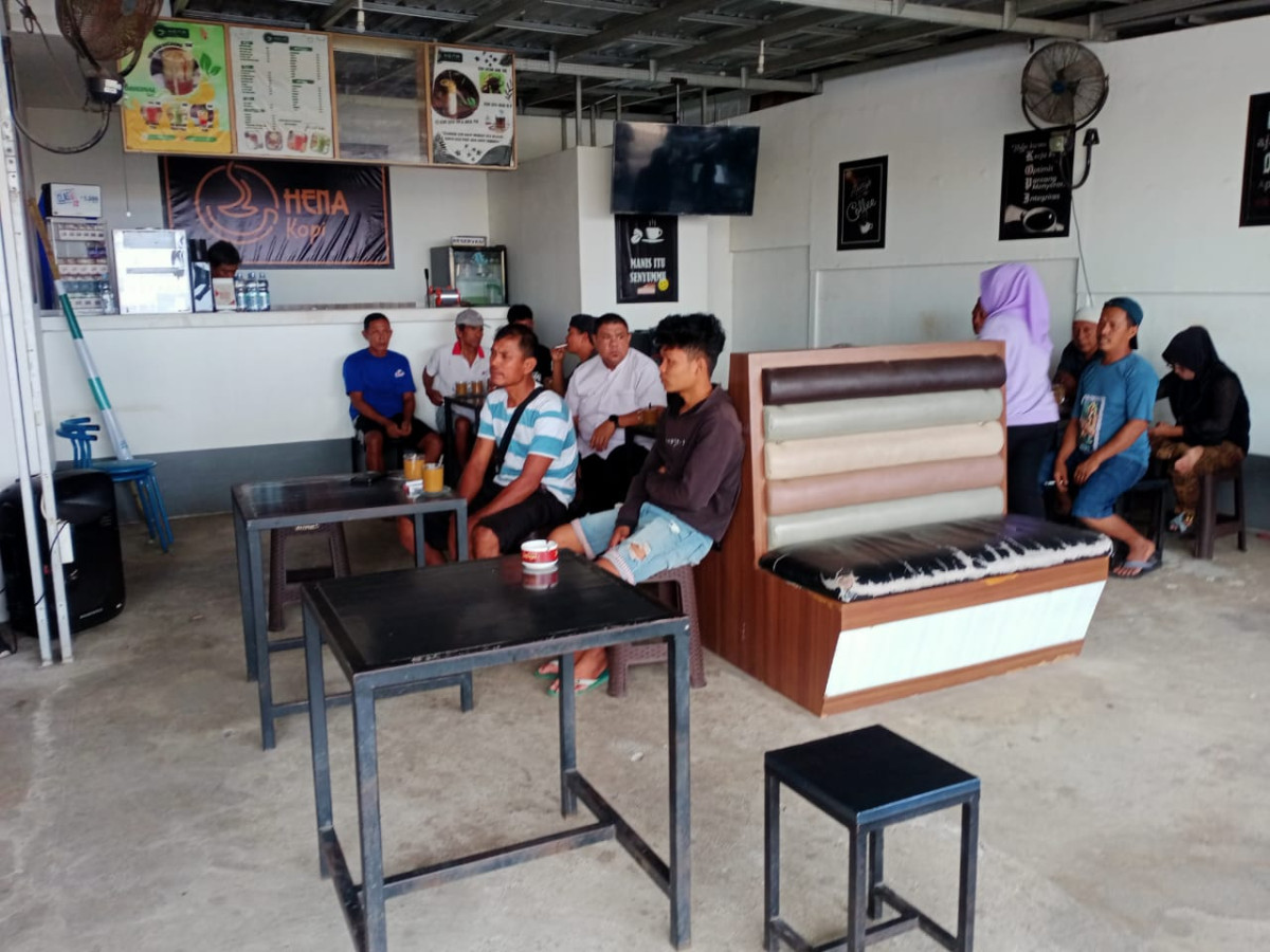 Rapat Koordinasi Penataan PantaiKu oleh Lurah, Bhabinkamtibmas, RT dan RW, Kelompok Nelayan dan Pengurus Kamp. KB "Geddongnge"