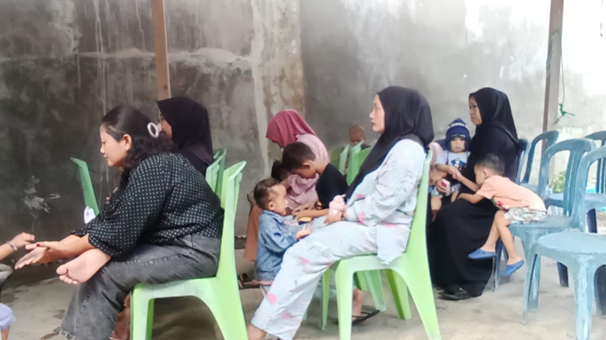 Melaksanakan Kelas Ibu Hamil oleh Kepala UPTD Puskesmas Lumpue, Nakes, Bidan Kelurahan, OPD KB, Pengurus Kamp. KB "Geddongnge" dan Sasaran