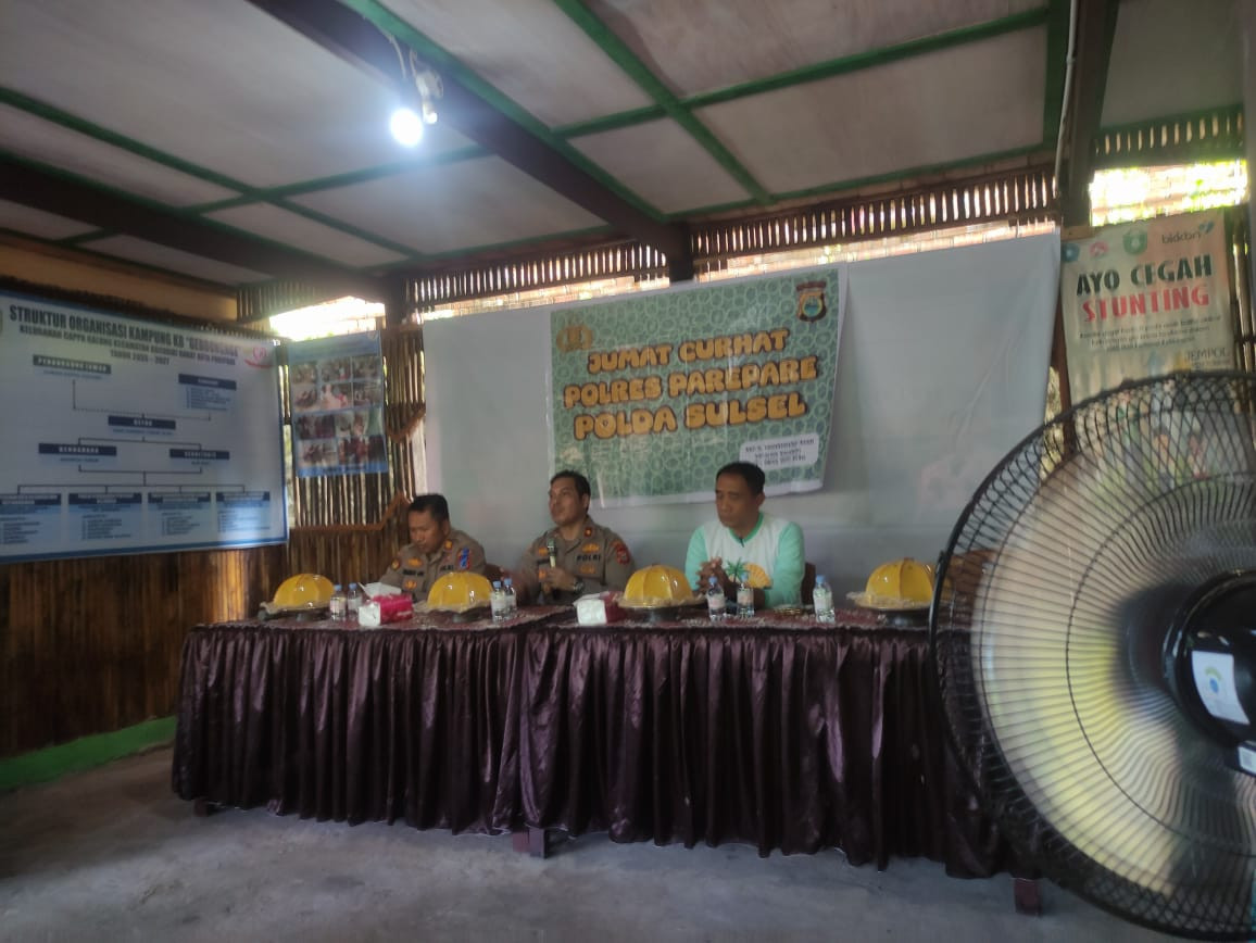 Mengikuti Kegiatan Jum'at Curhat