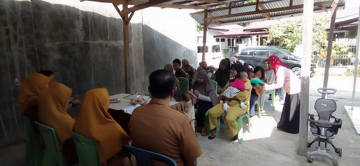 Mengikuti Kelas Baduta/Balita oleh Nakes UPTD Puskesmas Lumpue, Kader Posyandu, Pengurus Kamp. KB "Geddongnge" dan Ibu Baduta/Balita