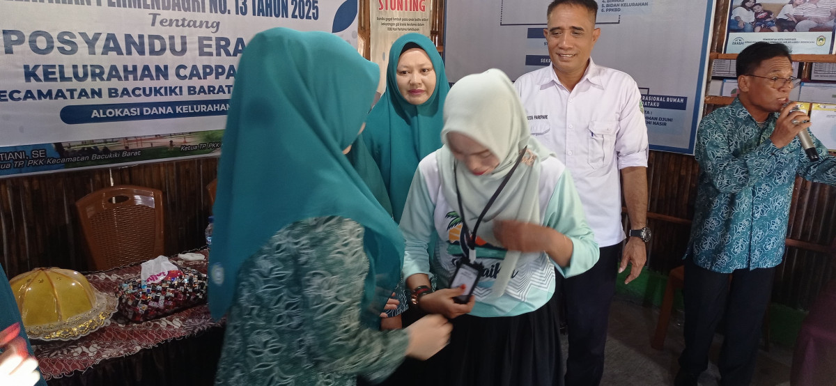 Melaksanakan Sosialisasi Posyandu ILP oleh Ketua TP PKK Kota Parepare, Kader PKK Kecamatan dan Kelurahan, Kader Posyandu, Pengurus Kamp. KB "Geddongnge" dan Peserta Pelatihan