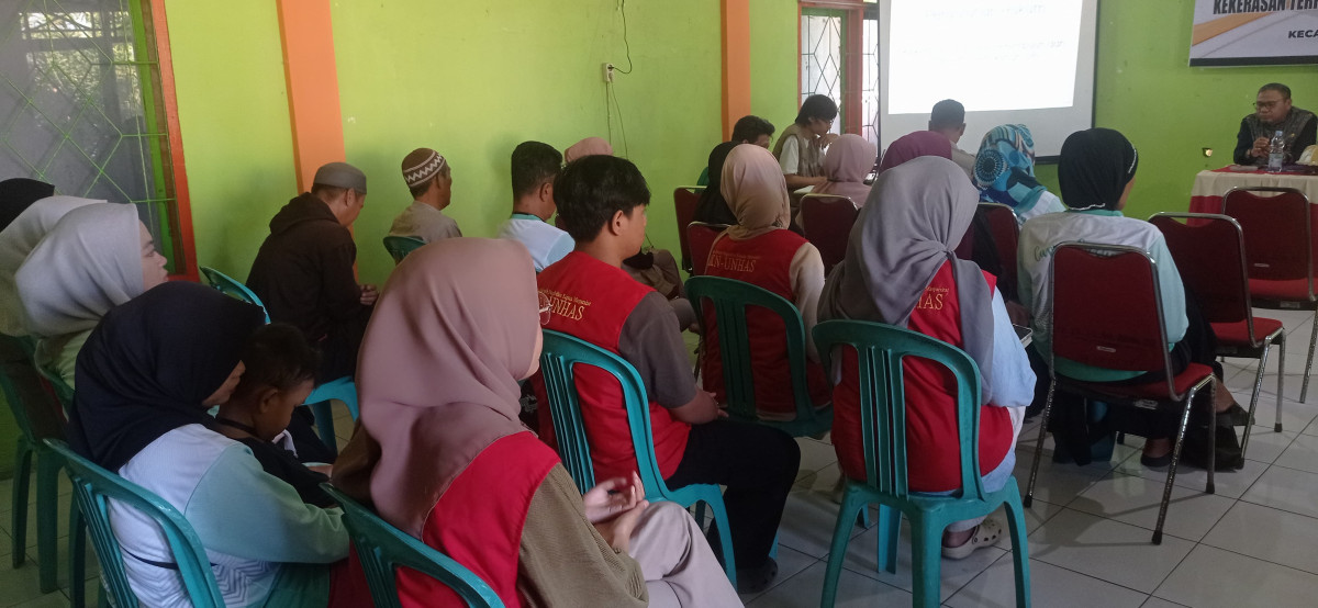 Melaksanakan Penyuluhan Hukum KDRT oleh Kadis DP3A, Kanit PPA Polres Parepare, Lurah, Ketua Tp. PKK Cappa Galung, Pengurus Kamp. KB "Geddongnge" dan peserta penyuluahn