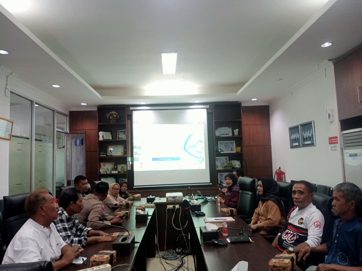 Rapat Koordinasi Terkait Rencana Pembuatan Beton Penyangga untuk Antisipasi Longsor