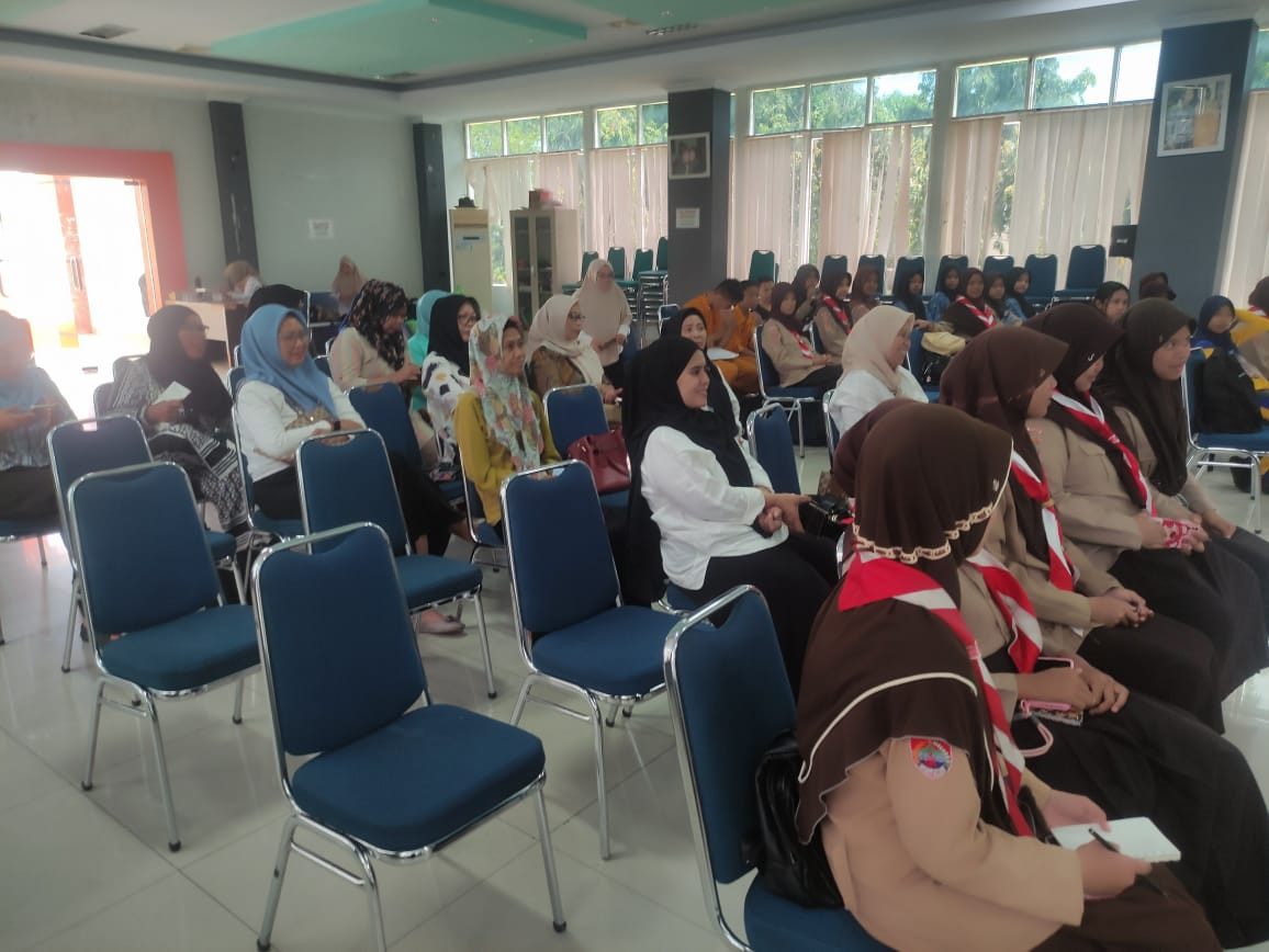 Mengikuti Kegiatan Penguatan Kelembagaan Forum Anak dan Lembaga Masyarakat dalam Upaya Pencegahan Perkawinan Anak