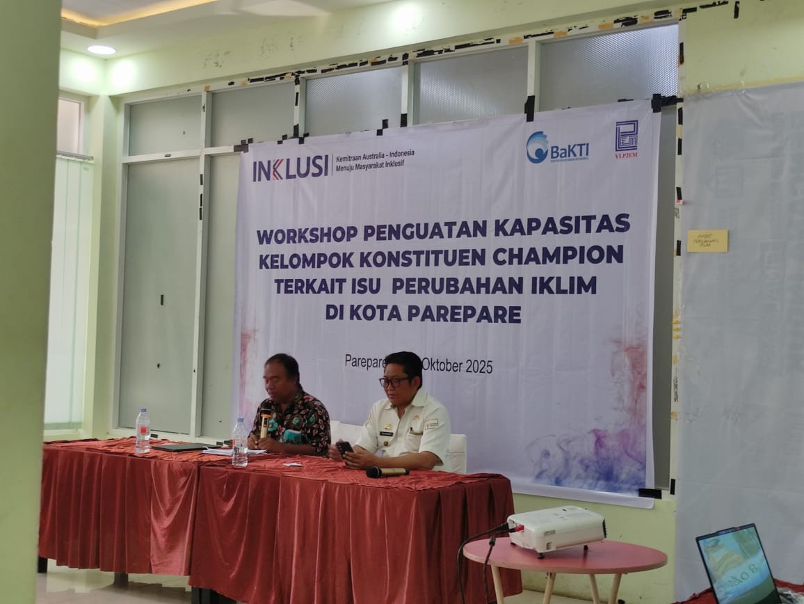 Mengikuti Workshop Penguatan Kelembagaan oleh Kadis DLH, Kepala Bappeda, Ketua YLP2EM, Pengurus Klp. Konstituen dan Kader Kamp. KB