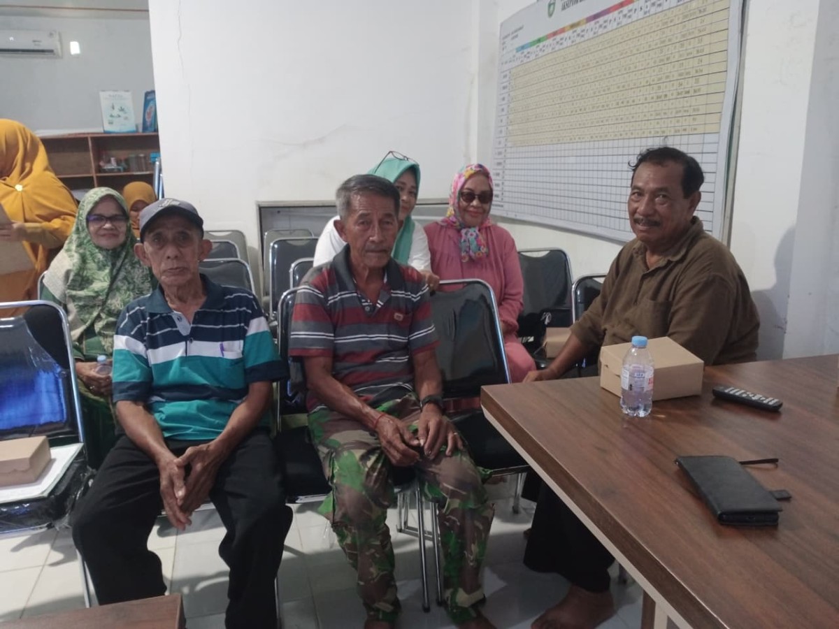 Mengikuti Launching Sekolah Lansia