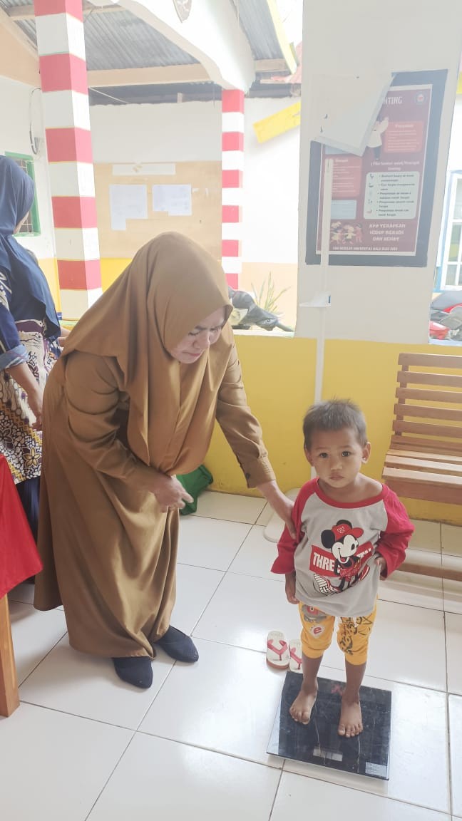 Pendampingan Pada Balita oleh Kader TPK