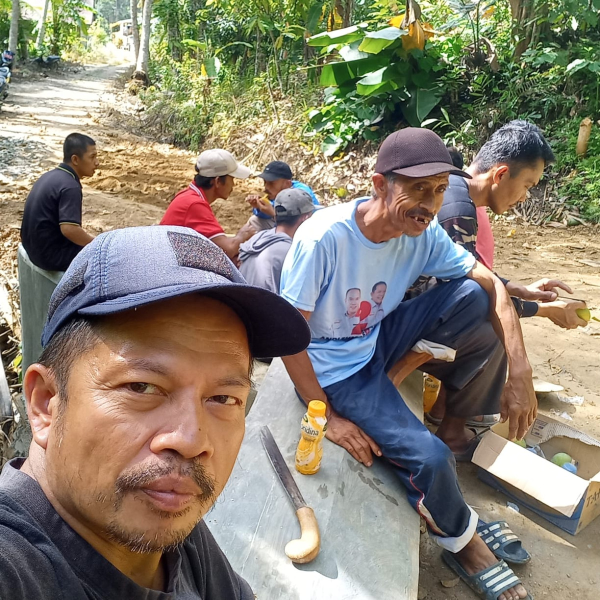 kepala desa dg masyarakat