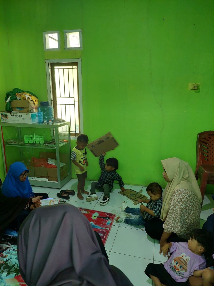 Pertemuan Kelas Ibu Hamil Desa Watondo