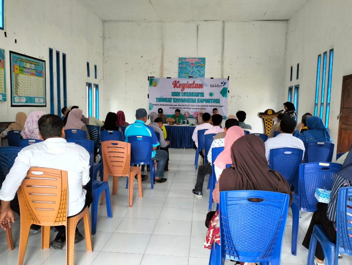 Mengikuti Mini Lokakarya