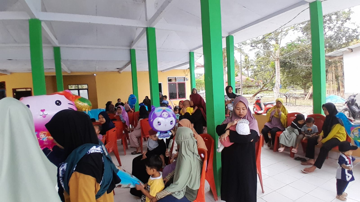b. Melaksanakan Posyandu Aktif