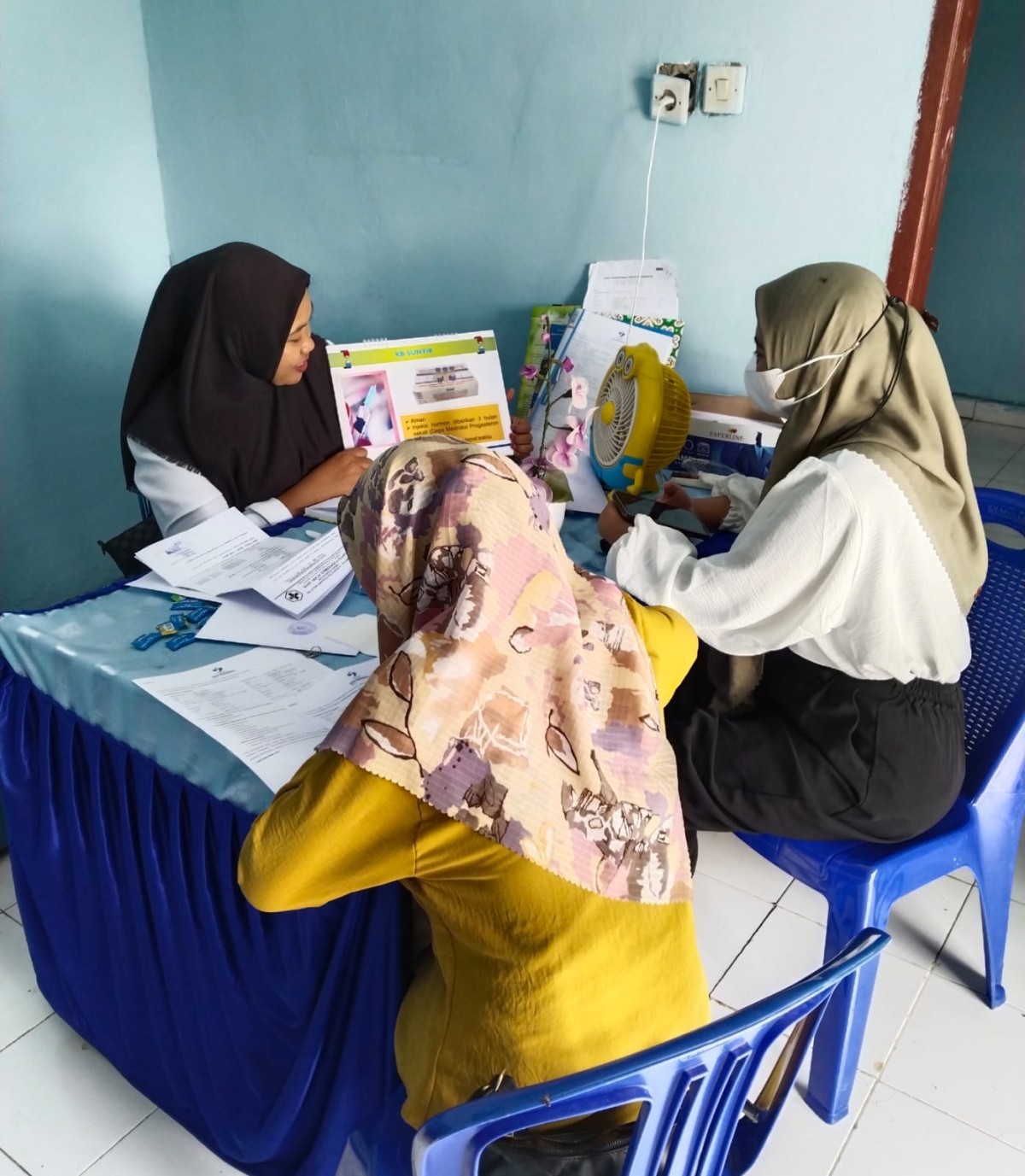 melakukan kegiatan penyuluhan pada catin