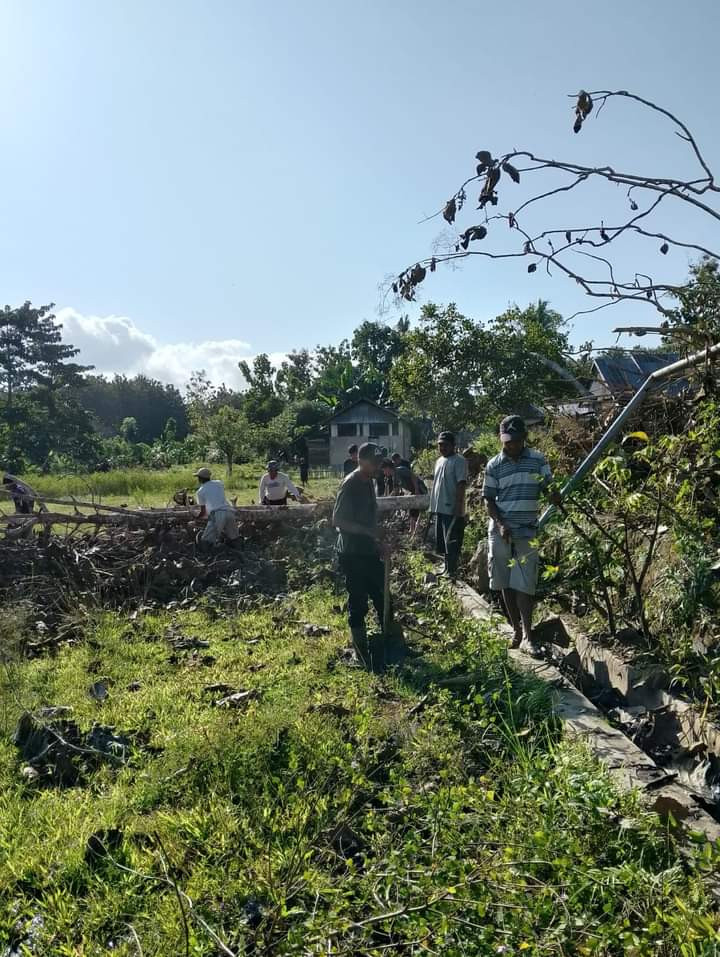 kegiatan rutinitas  jumat bersih desa rau rau