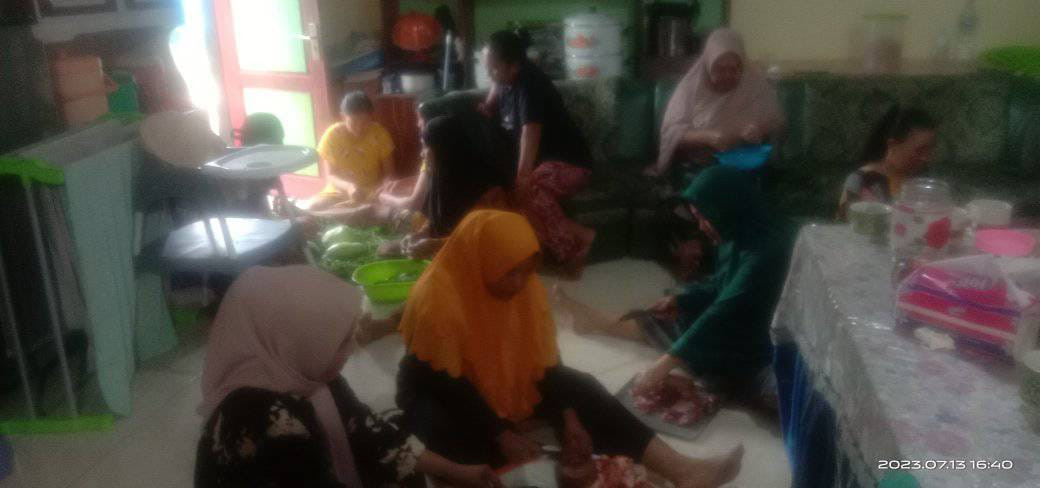 Memasak Bersama Untuk Pesta Pernikahan