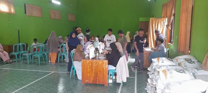 PEMBAGIAN BERAS