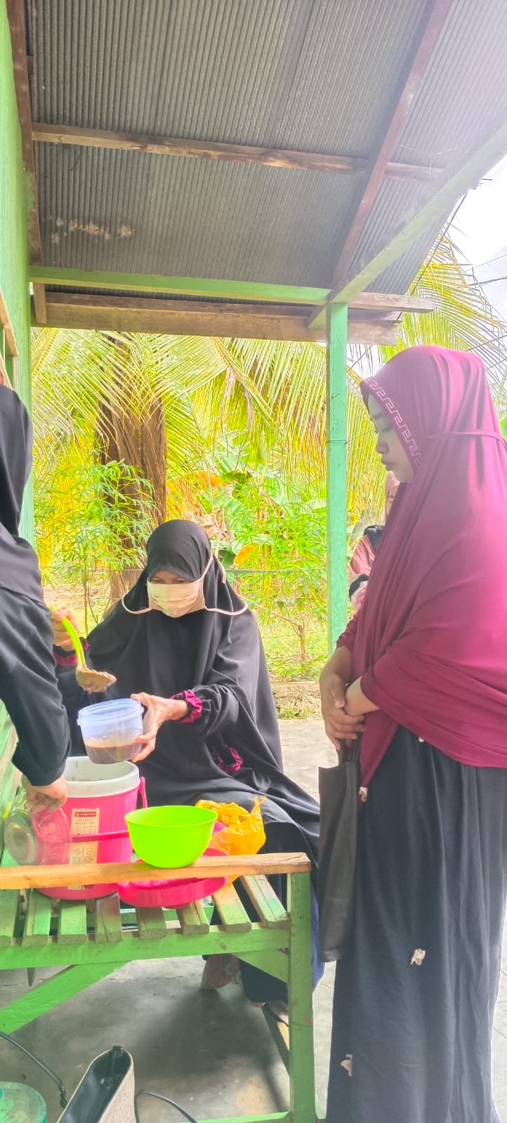 PEMBERIAN MAKANAN TAMBAHAN ( PMT )