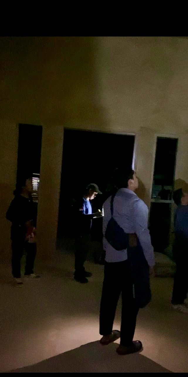 Pemeriksaan oleh Inspektorat Kab. Bombana di Desa Lameo meong pada pembanguan Kantor Desa