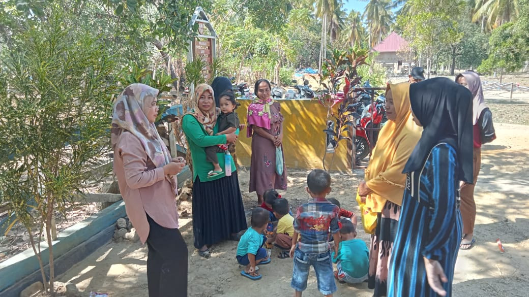 Melakukan Penyuluhan Bina Keluarga Balita