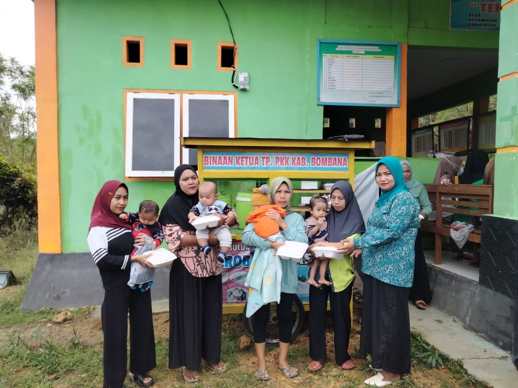 PEMBERIAN MAKANAN TAMBAHAN PADA BALITA