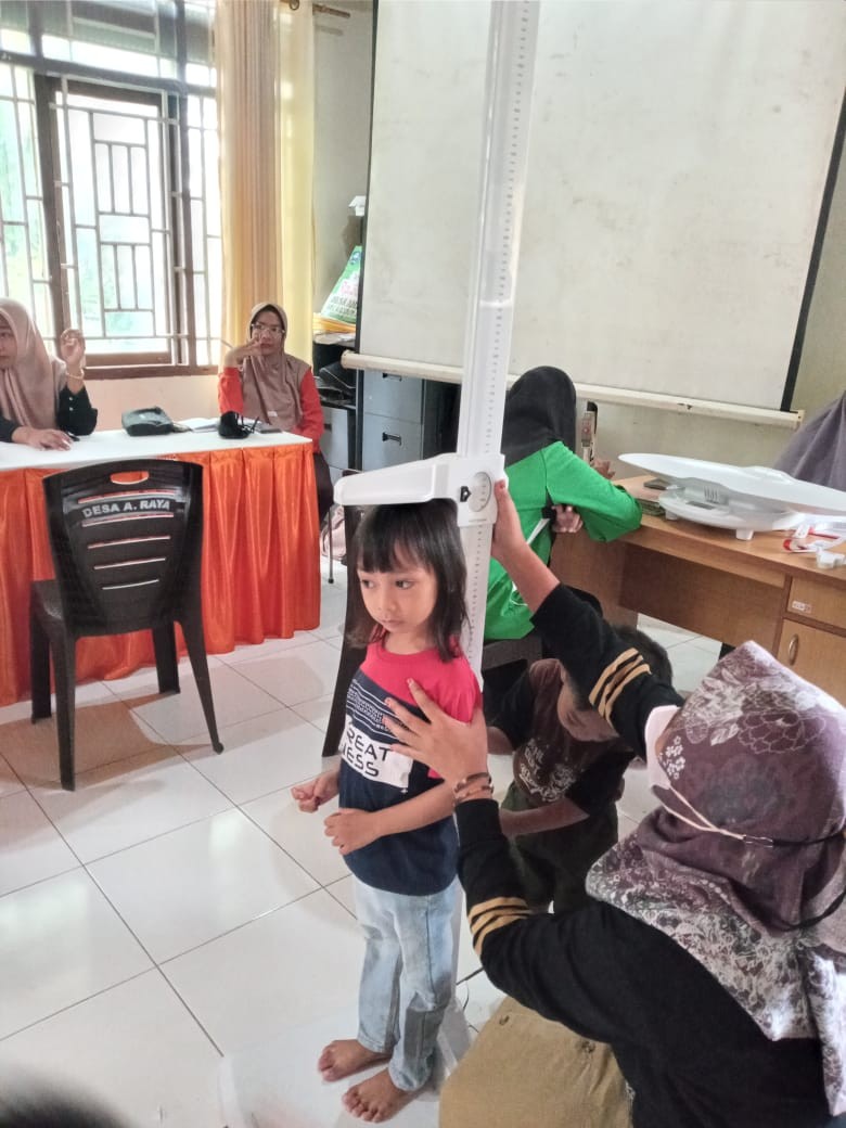 PENGUKURAN TINGGI BADAN PADA BALITA
