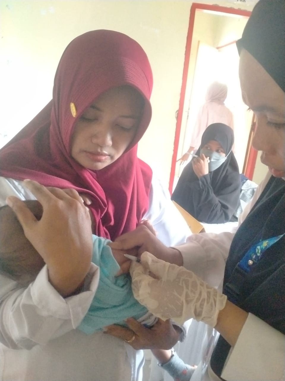 PEMBERIAN IMUNISASI  PADA BALITA