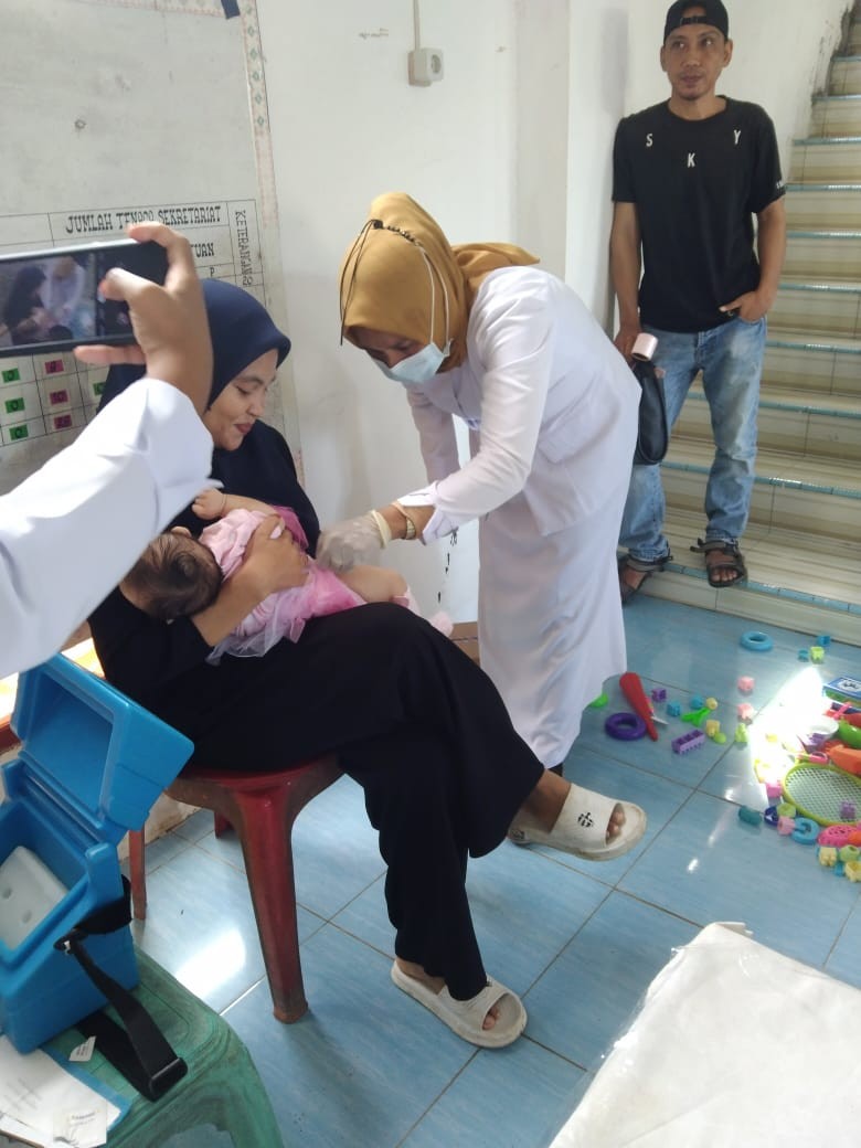 PEMBERIAN IMUNISASI  PADA BALITA