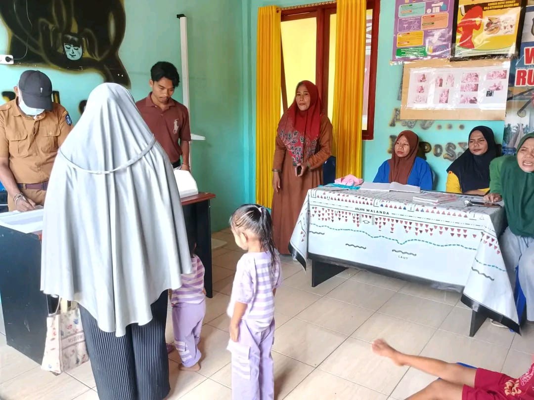 PENIMBANGAN BERAT BADAN BALITA