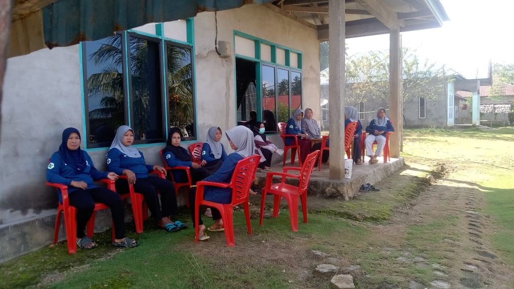 melakukan kegiatan pembinaan TPK