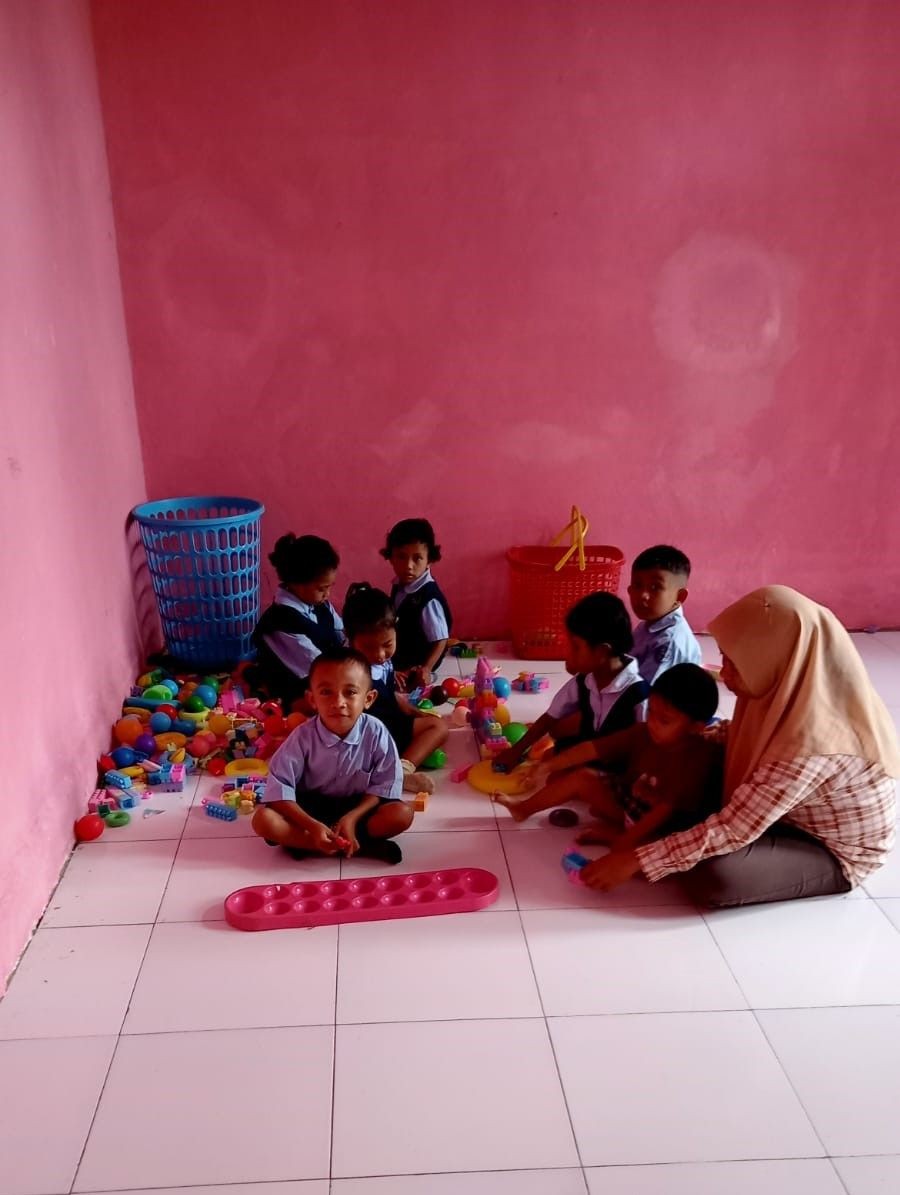 Belajar Bermain di PAUD Lagundi