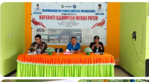 Musyawarah kelurahan khusus pembentukan koperasi merah putih 'di kantor kelurahan purirano