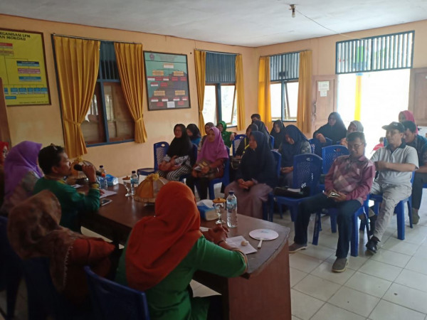 Pertemuan Mini Lokakarya Kampung KB Kelurahan Mokoau Kecamatan Kambu