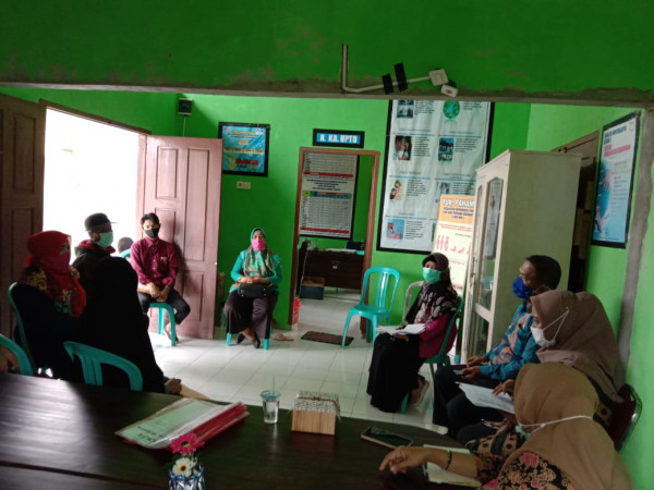 Melaksanakan kegiatan Pokja Kampung KB