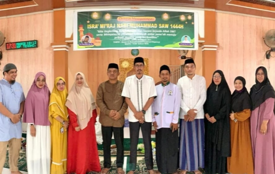 Peringatan Isra Mi'raj di lingkungan kampung kb
