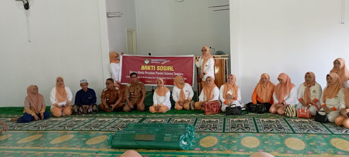 Kegiatan Bakti Sosial Dharma Wanita Persatuan Prov. Sultra