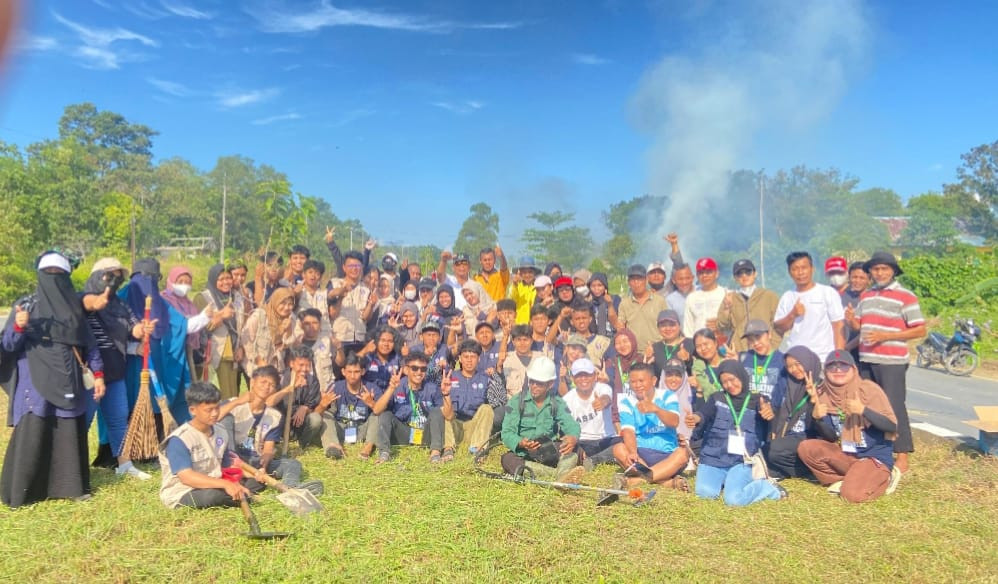 Kerja Bakti bersama Pemerintah Kota dan Kecamatan serta Masyarakat dan RT RW