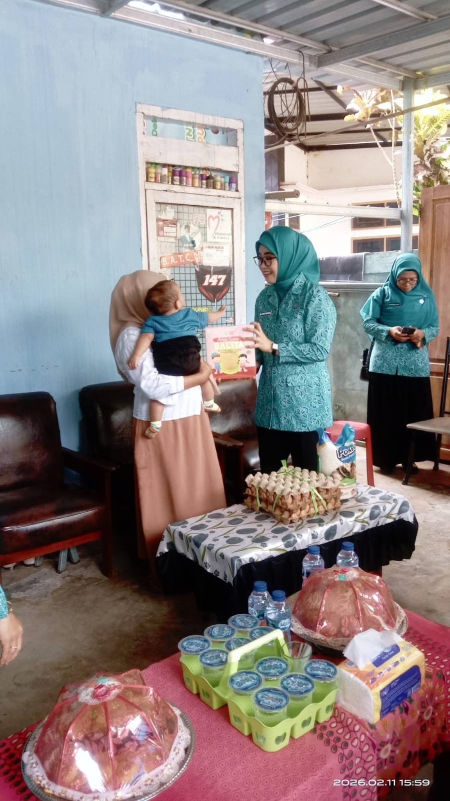 Bantuan untuk Anak Stunting di Kelurahan Mokoau dari Ketua TP PKK Kota Kendari