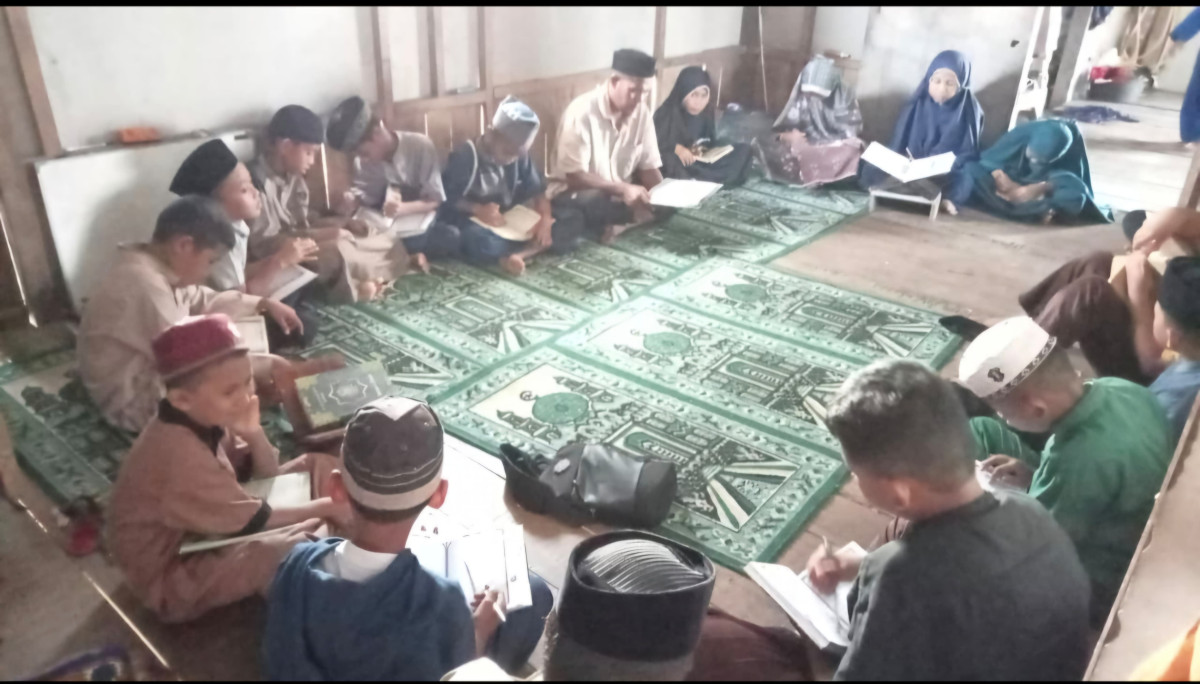 PENGAJIAN DI TPA KELURAHAN NAMBO