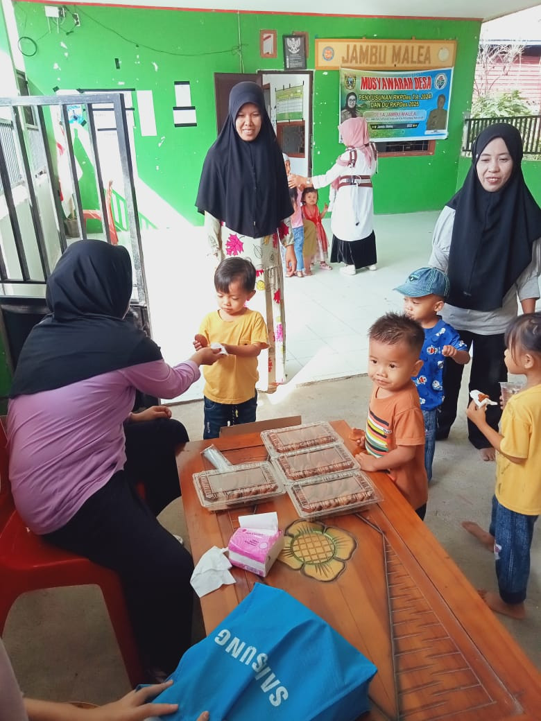 PEMBERIAN MAKANAN TAMBAHAN BAGI BALITA