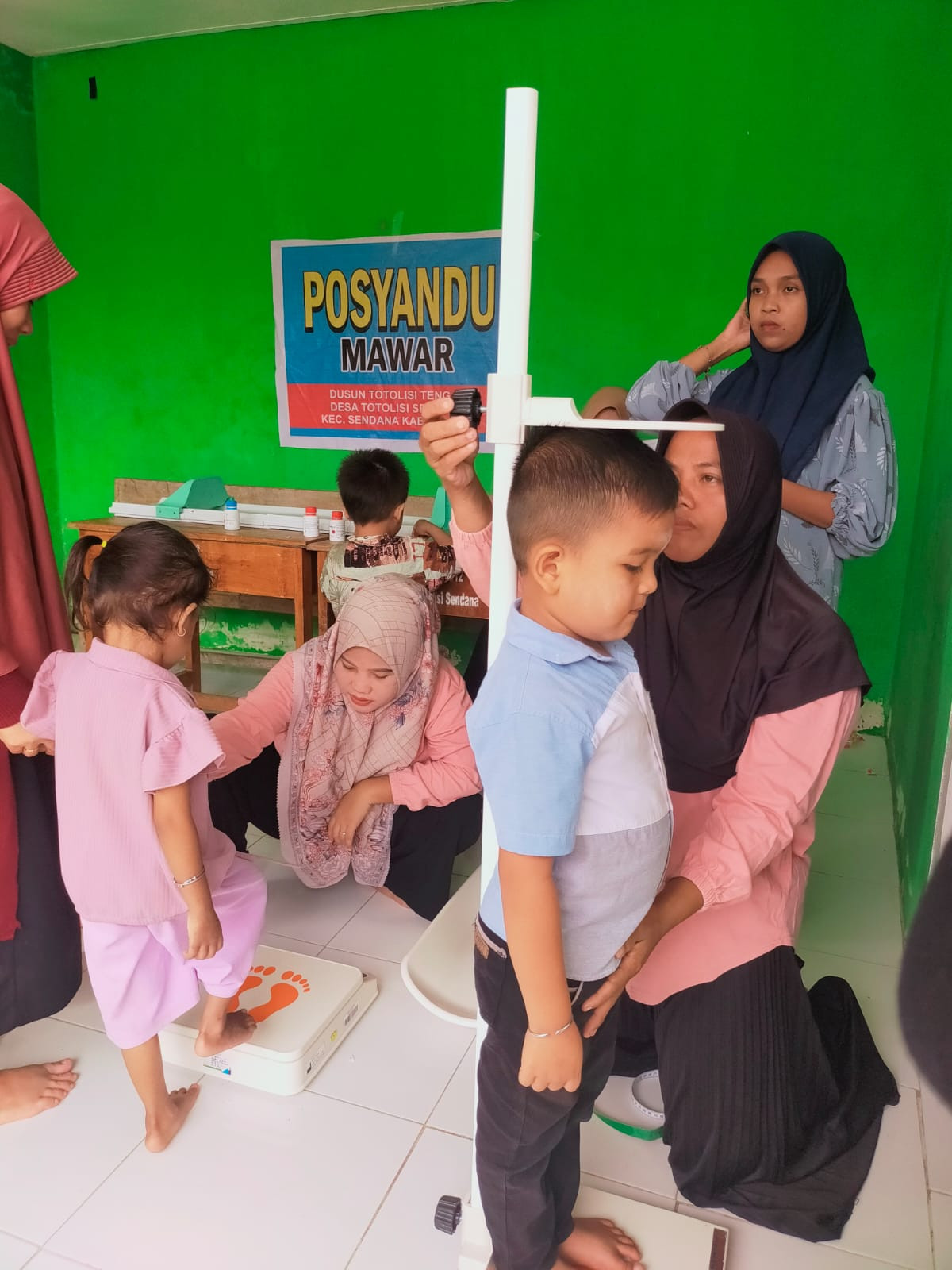 Posyandu mawar totolisi tengah