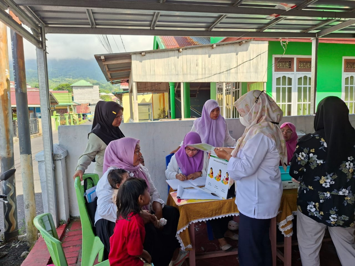 PEMBINAAN POKTAN BKB DAN PEMBERIAN VITAMIN A KEPADA BAYI BALIATA